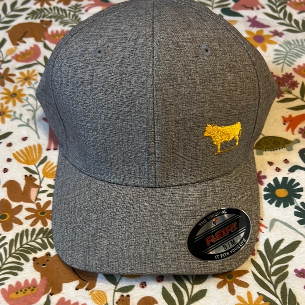 NWT Men’s s/m Fitted BROWNS TOP SHELF MEATS Gray Charcoal Cap Golden EMB cow